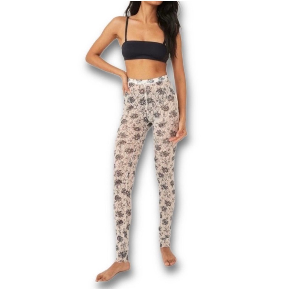 NWOT Free People Intimately Layered In Lace Leggings